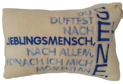 Picture of Kleines Kuschelkissen "Du duftest nach Lieblingsmensch..." 