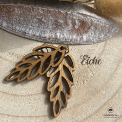 Picture of Handgemachte Holz Ohrringe im schönen Blätter-Stil aus Eiche , mit bronzefarbigen, nickelfreien Ohrhaken